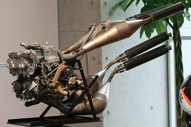  двигатель HONDA NSR500
